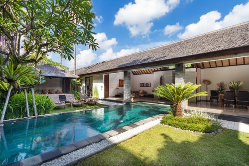 3BR Modern Villa Lush Garden With Pool in Seminyak 1 Hombali.com