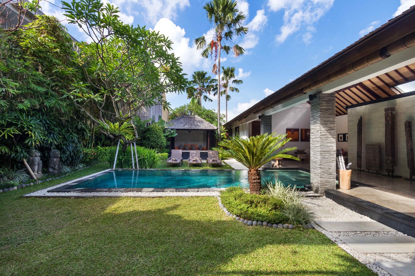 3BR Modern Villa Lush Garden With Pool in Seminyak