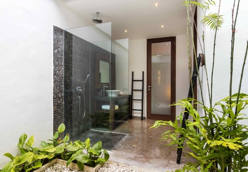 3BR Modern Villa Lush Garden With Pool in Seminyak 21 Bali Real Estate