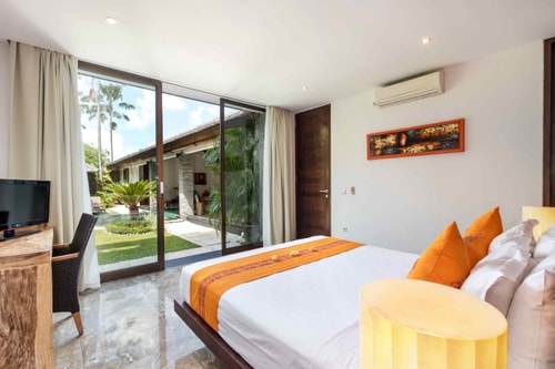 3BR Modern Villa Lush Garden With Pool in Seminyak 7 Bali Real Estate