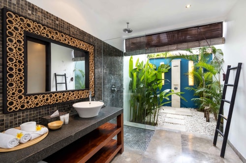 4BR Modern Villa Lush Garden With Pool in Seminyak 25 Bali Real Estate