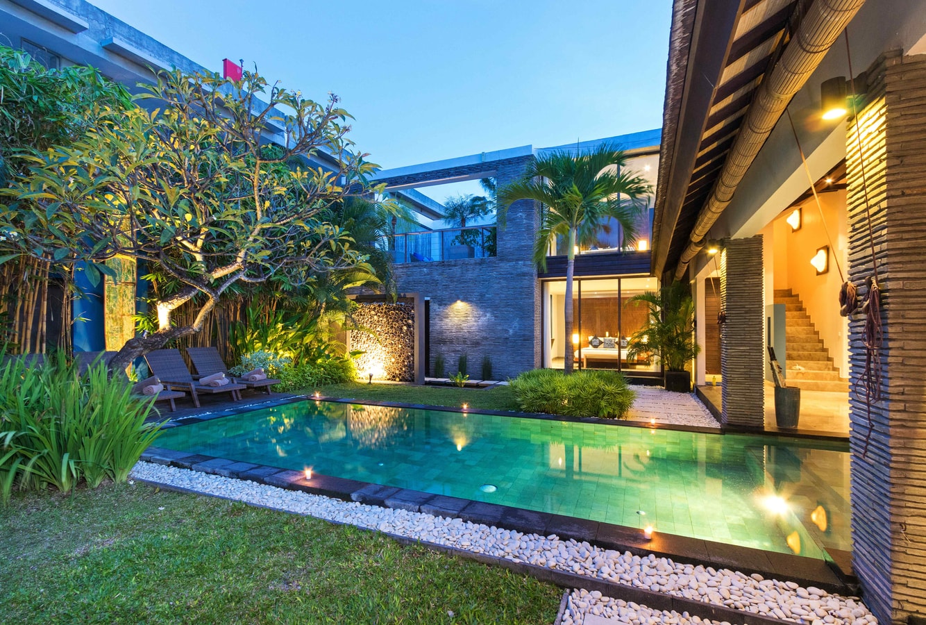 4BR Modern Villa Lush Garden With Pool in Seminyak