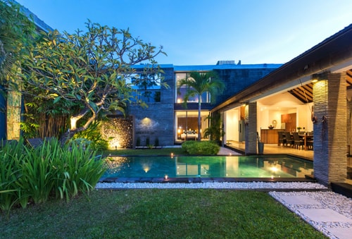 4BR Modern Villa Lush Garden With Pool in Seminyak 3 Hombali.com