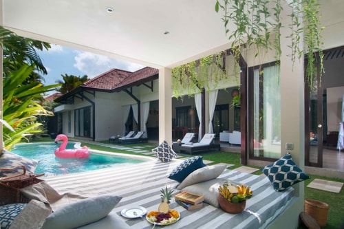 2BR affordable luxury Villa in Heart of Seminyak 1 Hombali.com