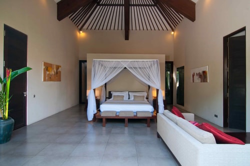 2BR affordable luxury Villa in Heart of Seminyak 9 Hombali.com