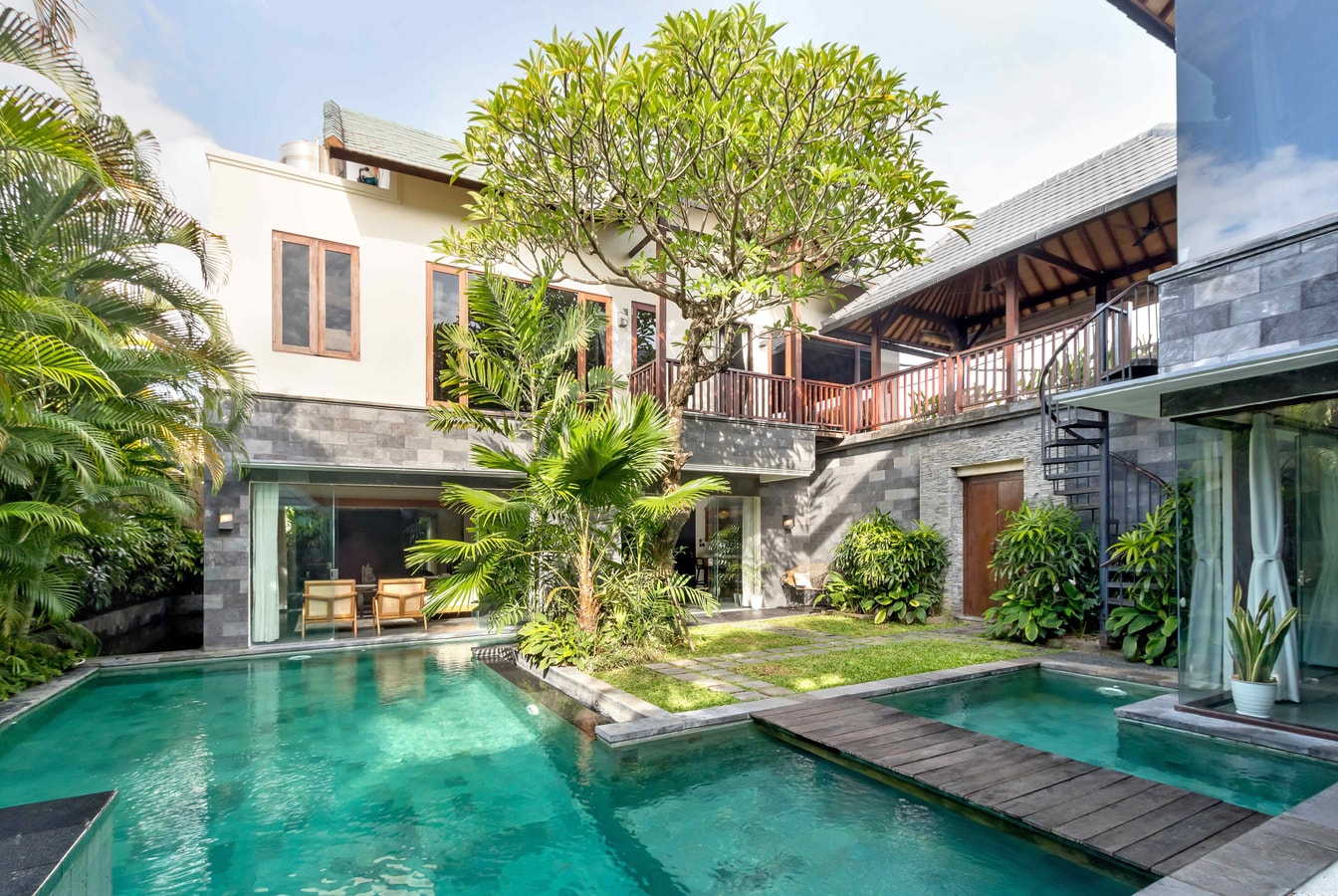 4BR Luxurious Living and Serene Spaces in Seminyak