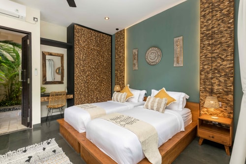 4BR Luxurious Living and Serene Spaces in Seminyak 24 Hombali.com