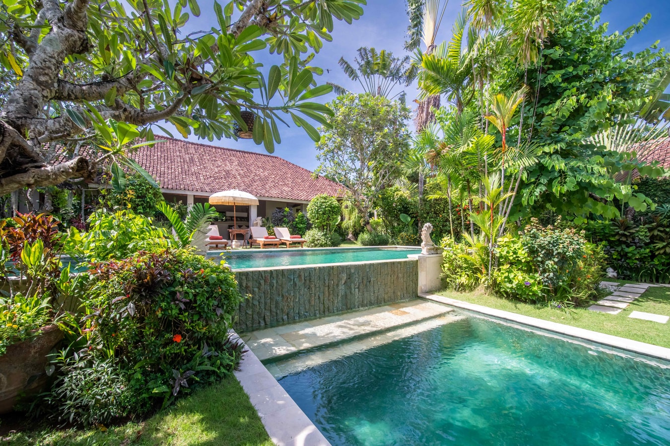 4BR: Elegant Villa with Pool in Seminyak Hombali.com