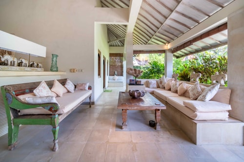 4BR: Elegant Villa with Pool in Seminyak 10 Bali Real Estate