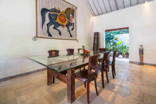 4BR: Elegant Villa with Pool in Seminyak 17 Bali Real Estate