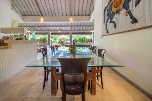 4BR: Elegant Villa with Pool in Seminyak 20 Bali Real Estate