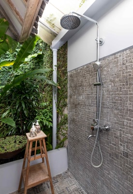 5BR Timeless and Tropical Serenity in Seminyak 24 Hombali.com