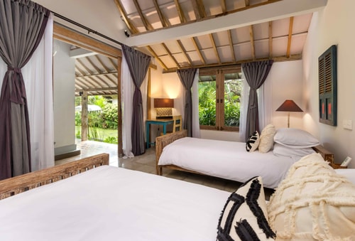 5BR Timeless and Tropical Serenity in Seminyak 5 Hombali.com