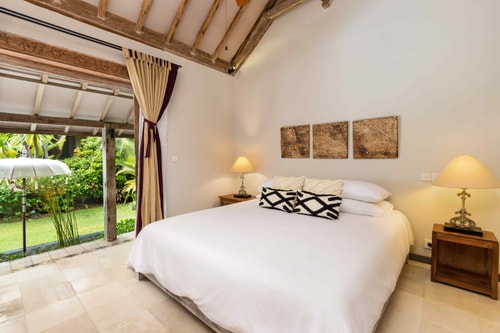 5BR Timeless and Tropical Serenity in Seminyak 14 Hombali.com