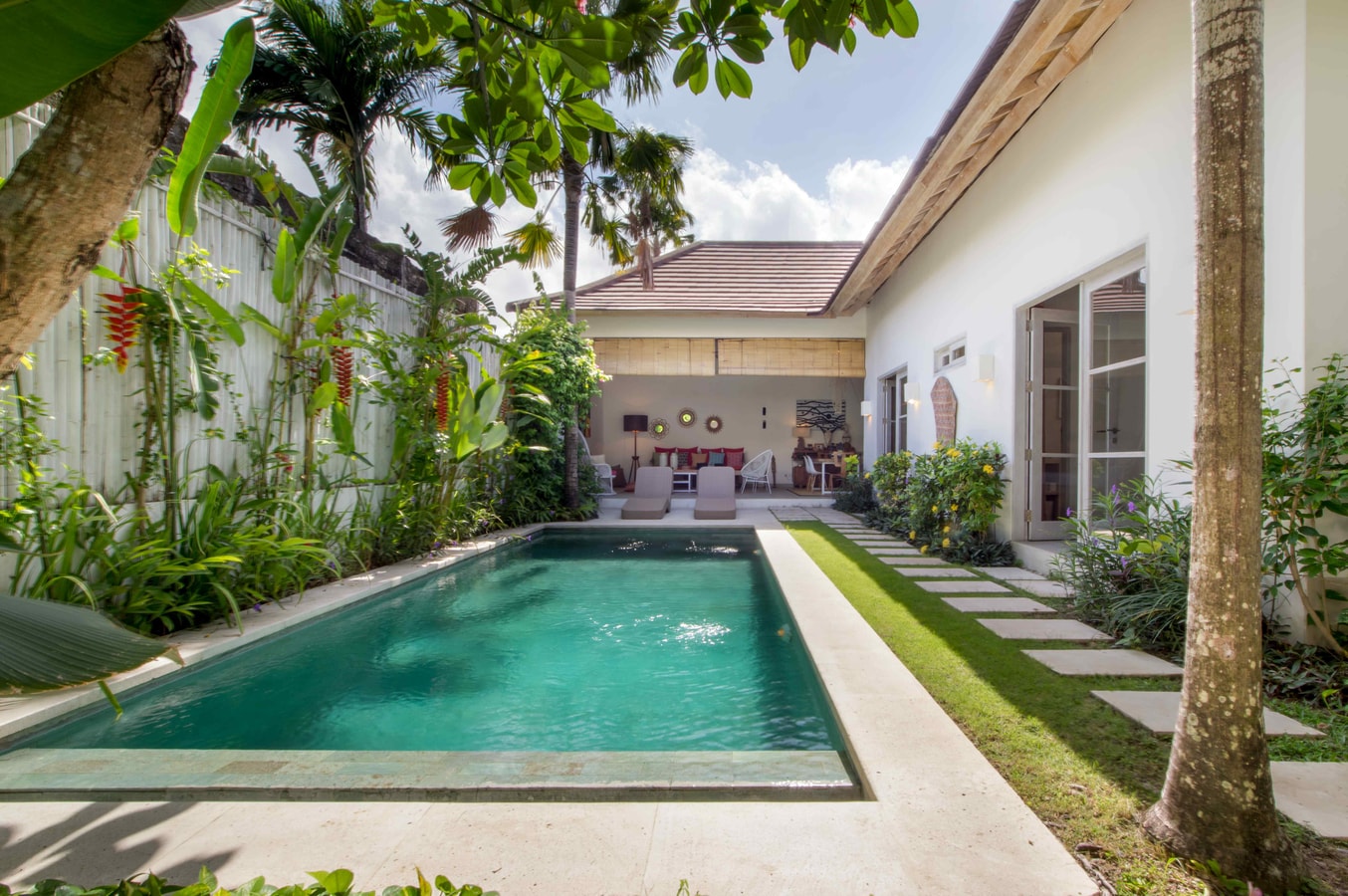 3BR Villa Millennials Interior in Seminyak Hombali.com