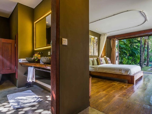 7BR: Villa With 12 Beds in Seminyak 17 Bali Real Estate