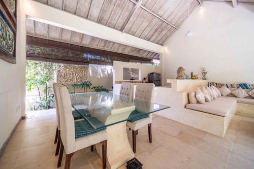 6BR: Big Capacity Villa in Seminyak 56 Bali Real Estate