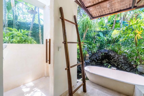 5BR: Big Villa in Heart of Seminyak 44 Bali Real Estate