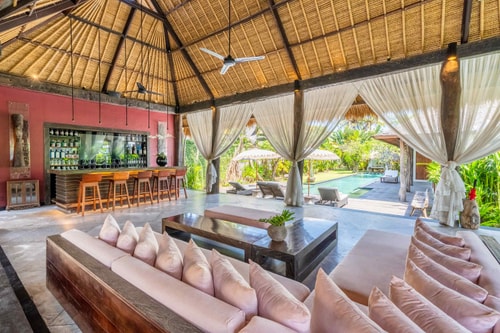 8BR: Big Villa with King Bed in Seminyak 8 Hombali.com