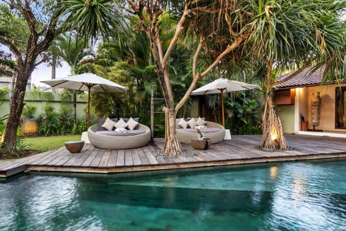 Luxurious Tropical Retreat with Pool Views in Bali 49 Hombali.com