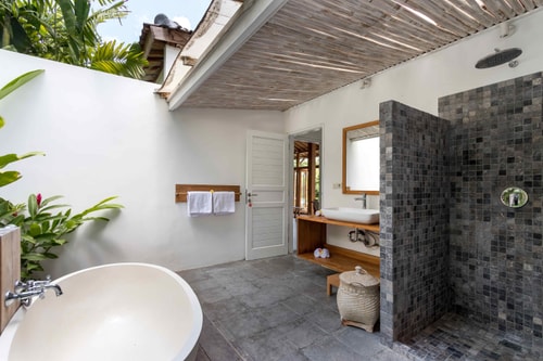 4BR: Cozy Space Villa with pool 28 Bali Real Estate