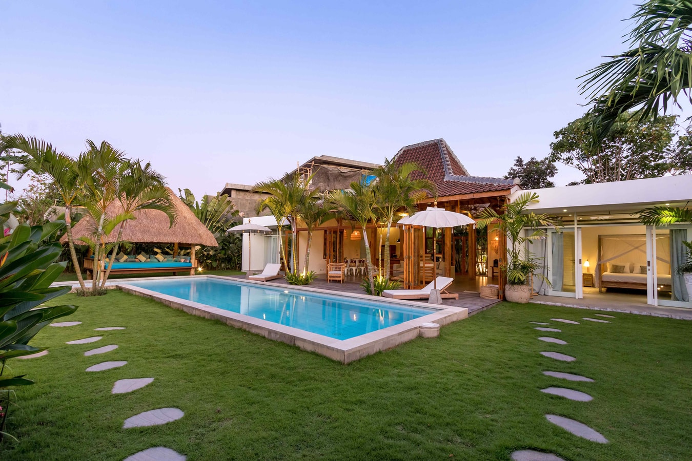 4BR: Cozy Space Villa with pool Bali Real Estate