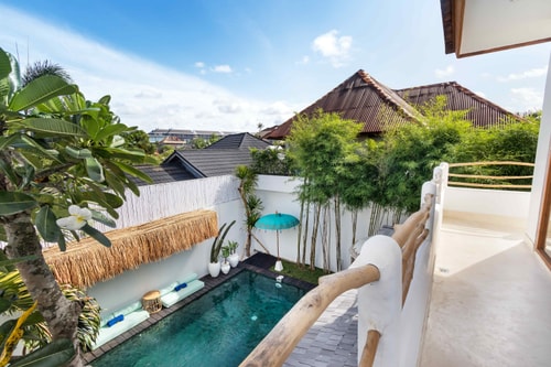 4BR Sunny Tropical Living Villa 17 Bali Real Estate