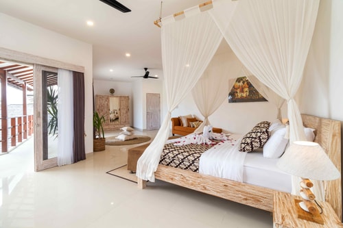 7BR: Family Villa with 2 Pools 4 Bali Real Estate