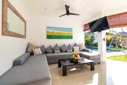 7BR: Family Villa with 2 Pools 49 Bali Real Estate