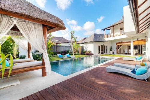 7BR: Family Villa with 2 Pools 51 Bali Real Estate