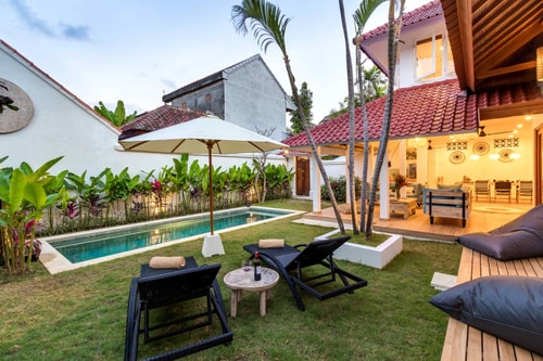 Cozy 3BR Villa with pool in Seminyak 47 Hombali.com