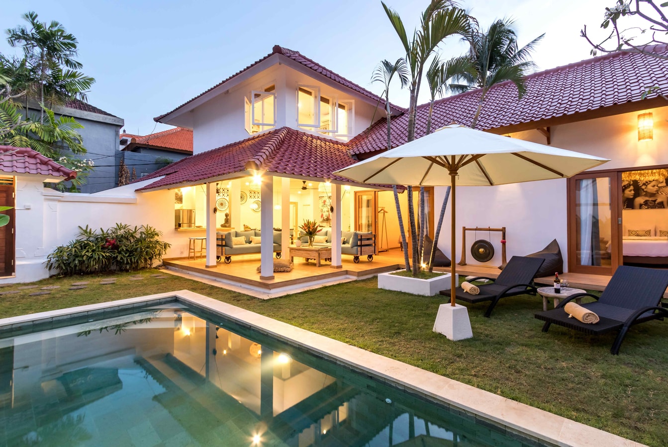 Cozy 3BR Villa with pool in Seminyak Hombali.com