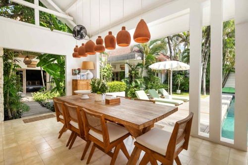 4BR Cozy Villa Near Pantai Seminyak 25 Bali Real Estate