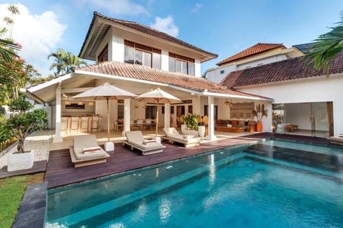 4BR Stunning Seminyak Villa 1 Hombali.com