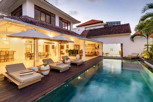 4BR Stunning Seminyak Villa 64 Hombali.com