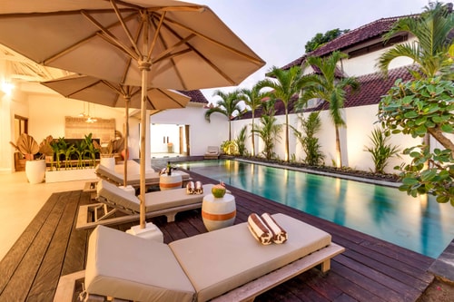 4BR Stunning Seminyak Villa 67 Hombali.com