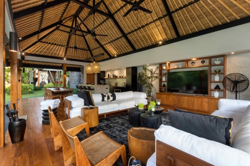 3BR Wide Spacious Villa in Seminyak 54 Bali Real Estate