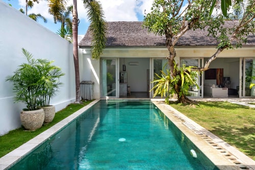 3BR Villa Near Finns Recreation in Canggu 52 Hombali.com