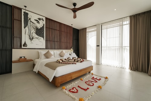 4BR: Wood Concept villa in @Pererenan 20 Hombali.com