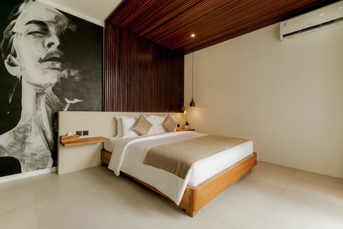 4BR: Wood Concept villa in @Pererenan 45 Hombali.com