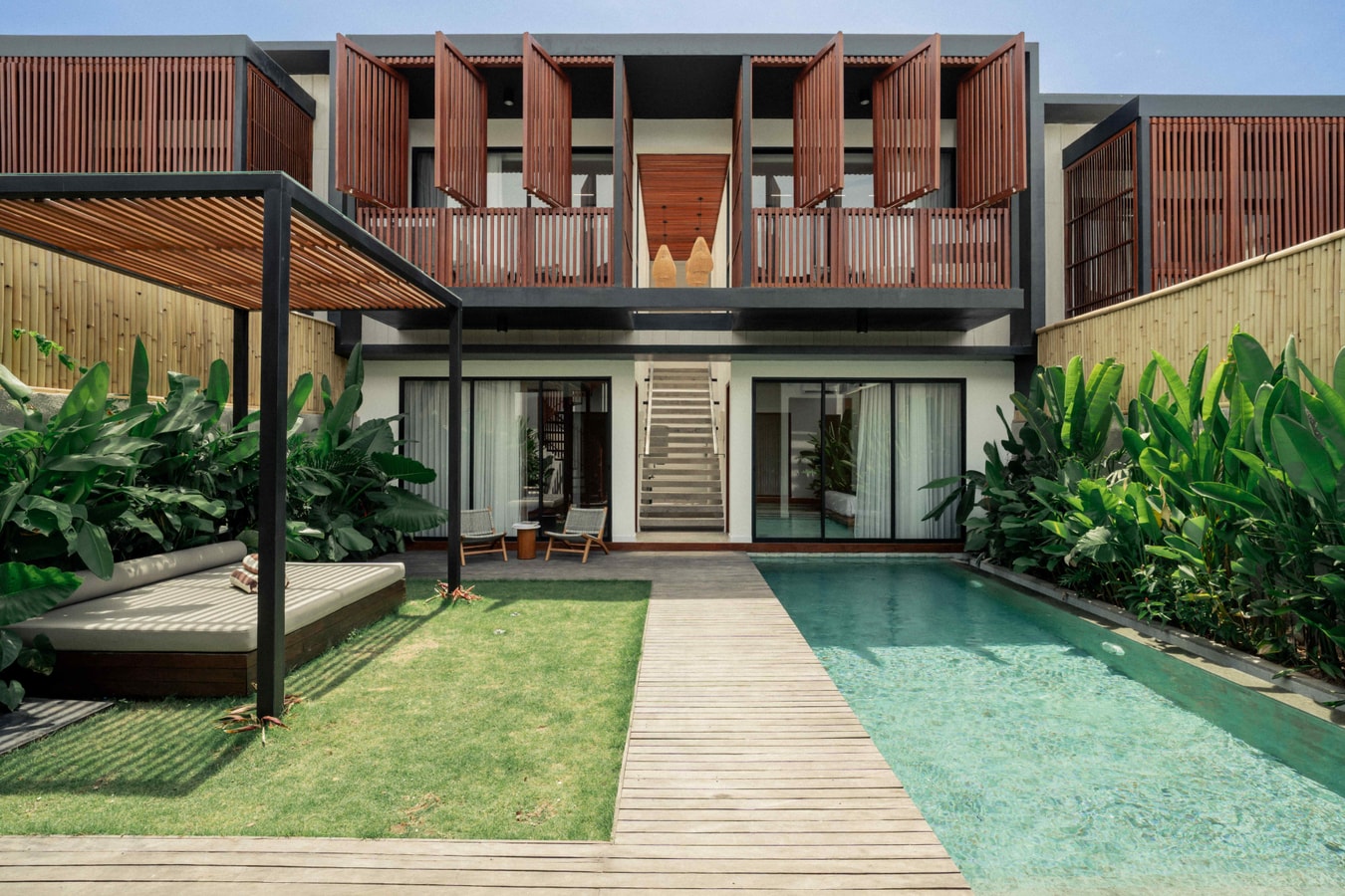 4BR: Pool and Rooftop Villa @Batu Bolong Bali Real Estate