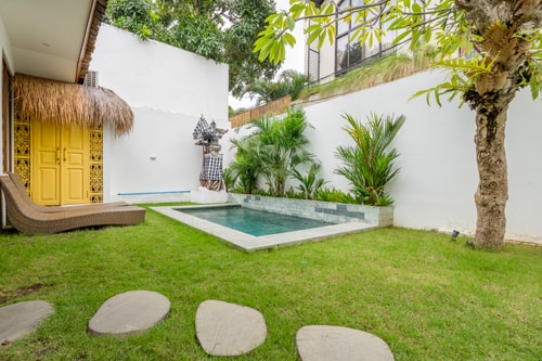 Beautiful 2BR Villa with Pool & Garden in Berawa 21 Bali Real Estate