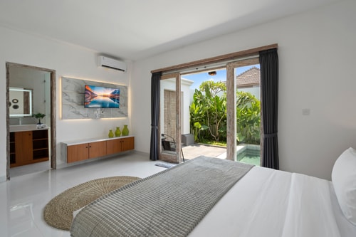 Twin Villas: 4 Bedrooms and 2 Private Pools 3 Bali Real Estate