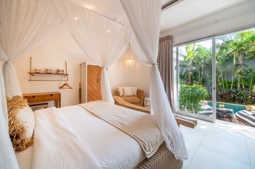 6BR: Family Villa Near the Beach @Canggu 7 Hombali.com