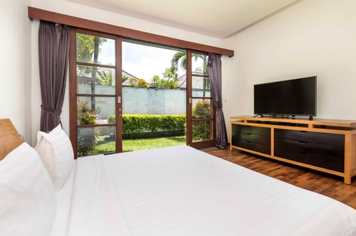 3BR: Spacious Villa in Central Canggu 16 Bali Real Estate