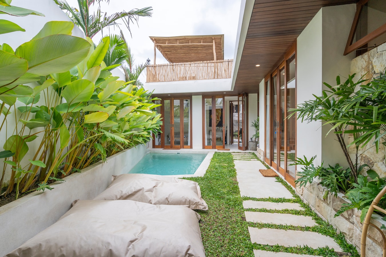 Cozy 2BR Villa w/ Private Pool & Rooftop in Canggu Hombali.com