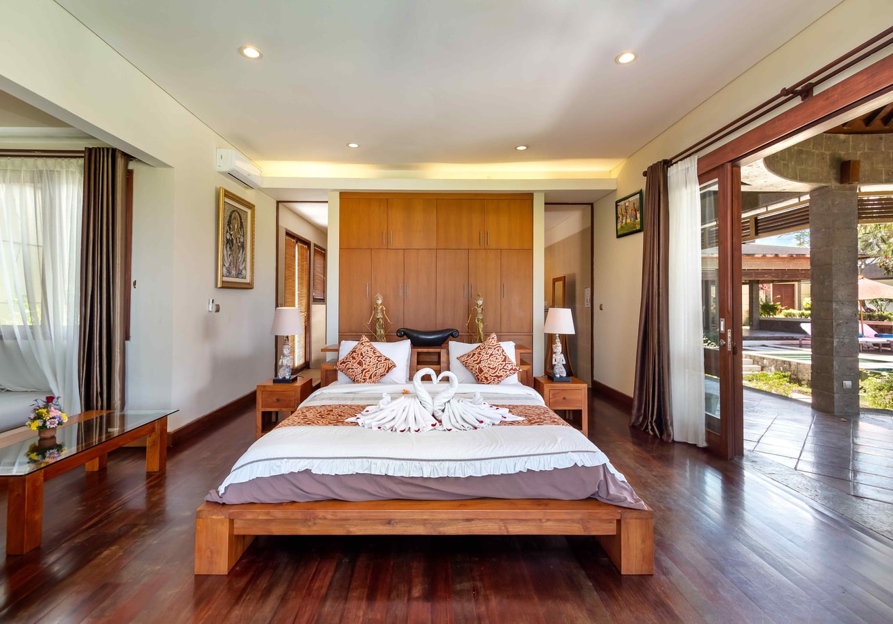 4BR: Ubud Hideaway With Rice Paddy Views