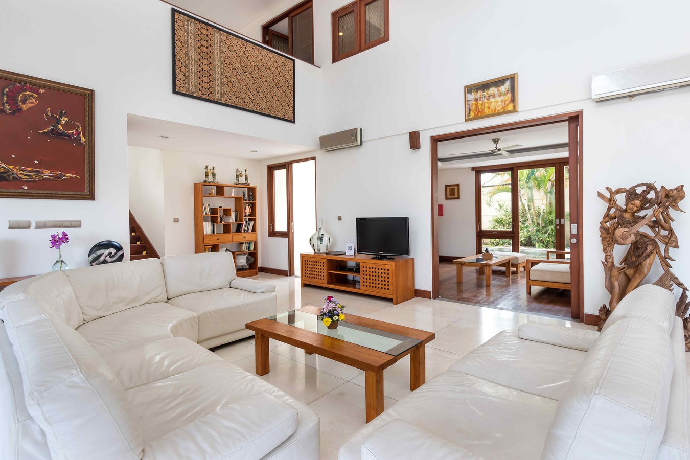 4BR: Ubud Hideaway With Rice Paddy Views