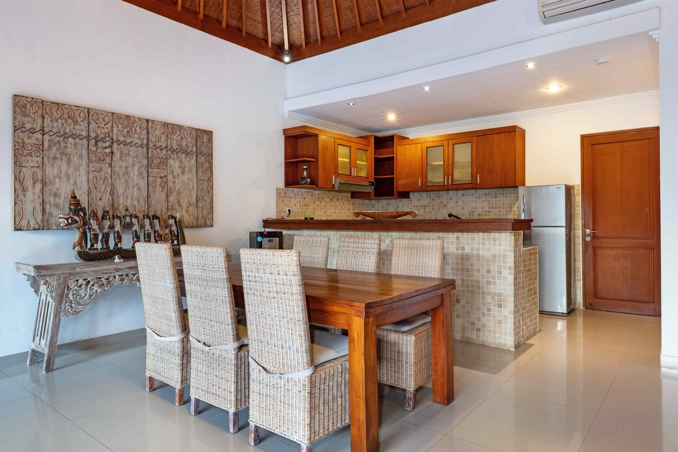 3BR Family Villa with Private Pool & Lounge