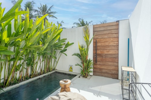 Modern 2BR Villa with Private Pool Near Atlas 14 Hombali.com